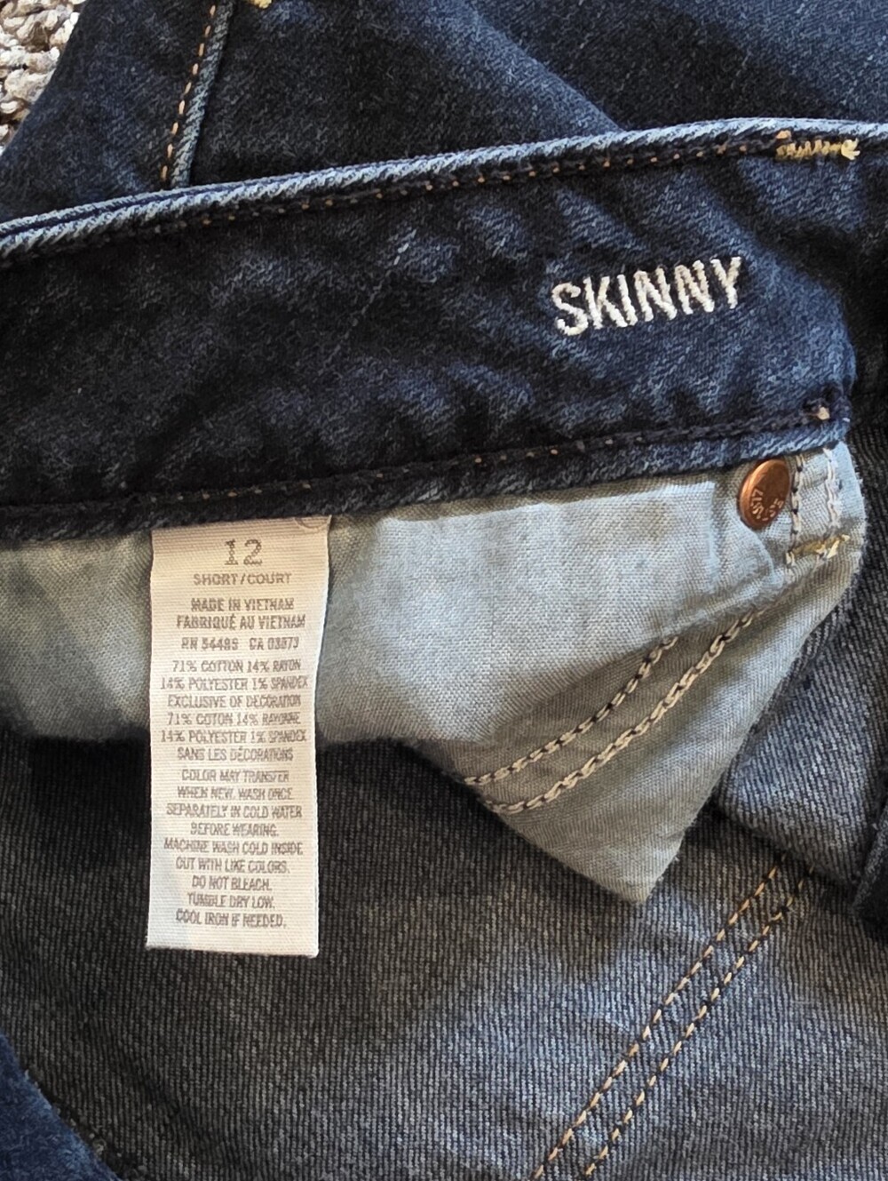 AMERICAN EAGLE Skinny Mid-rise Jean Sz 12 Short - Picture 6 of 6